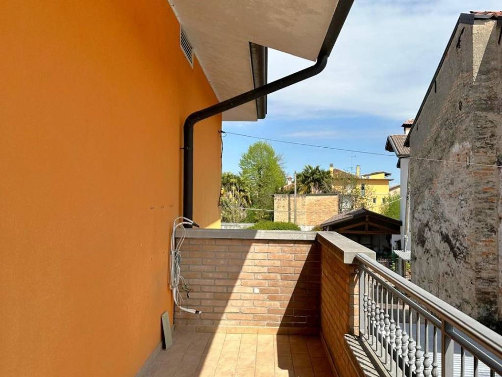 appartamento in vendita a Rivignano Teor in zona Rivarotta