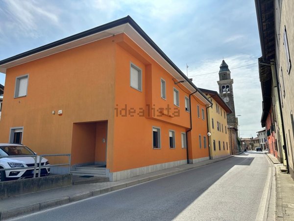 appartamento in vendita a Rivignano Teor in zona Rivarotta