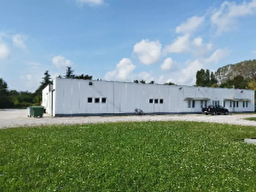 locale di sgombero in vendita a Rivignano Teor in zona Rivignano