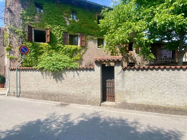 casale in vendita a Rivignano Teor in zona Rivignano