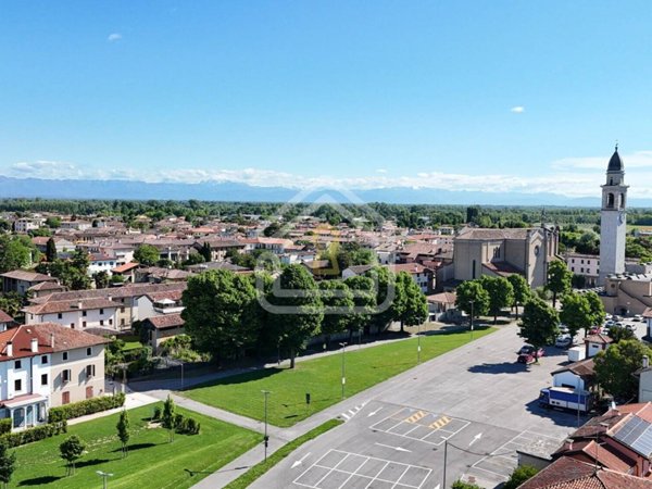casa indipendente in vendita a Rivignano Teor