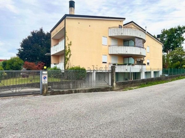 appartamento in vendita a Rivignano Teor in zona Rivignano