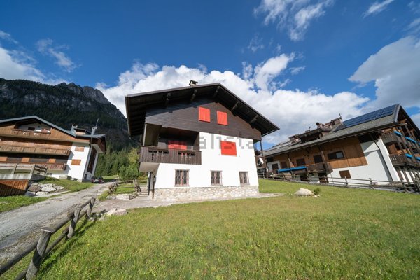 casa indipendente in vendita a Sappada
