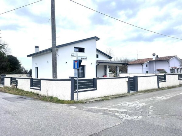 casa indipendente in vendita a Fiumicello Villa Vicentina in zona Papariano