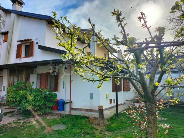 casa indipendente in vendita a Fiumicello Villa Vicentina