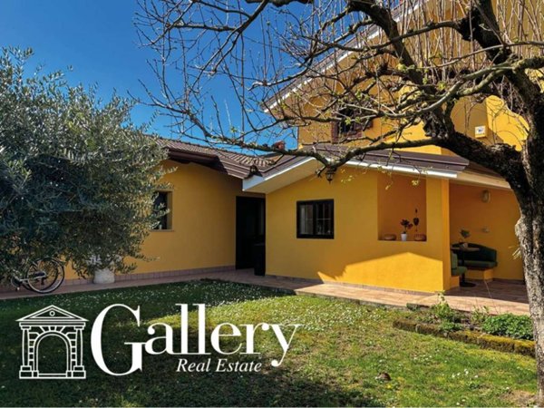 casa indipendente in vendita a Fiumicello Villa Vicentina in zona Fiumicello
