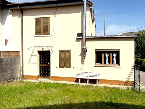 casa indipendente in vendita a Fiumicello Villa Vicentina in zona San Valentino