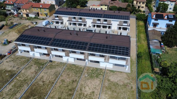 casa indipendente in vendita a Fiumicello Villa Vicentina in zona Fiumicello