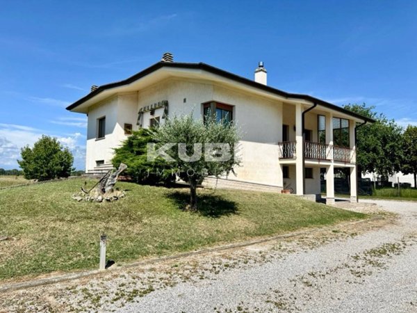 casa indipendente in vendita a Fiumicello Villa Vicentina in zona Papariano