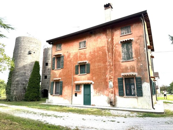 casa indipendente in vendita a Fiumicello Villa Vicentina