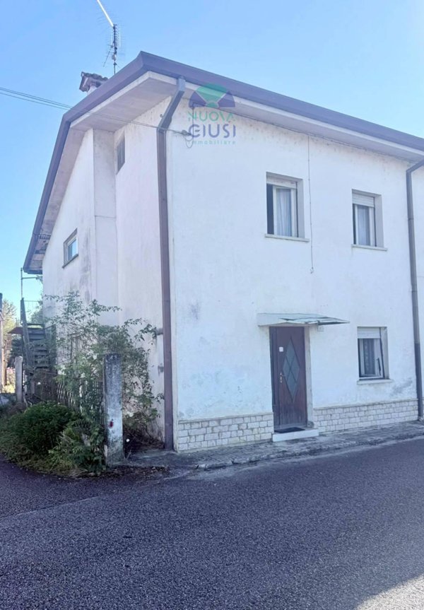 appartamento in vendita a Fiumicello Villa Vicentina in zona Fiumicello