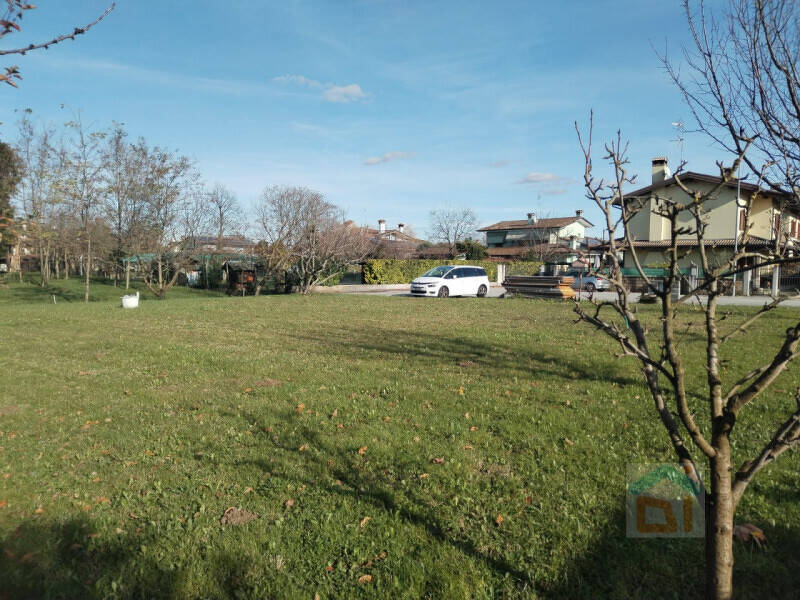terreno edificabile in vendita a Fiumicello Villa Vicentina