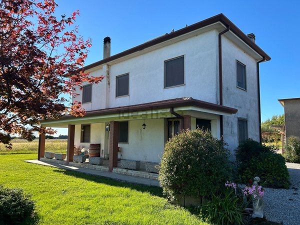 casa indipendente in vendita a Fiumicello Villa Vicentina in zona San Valentino