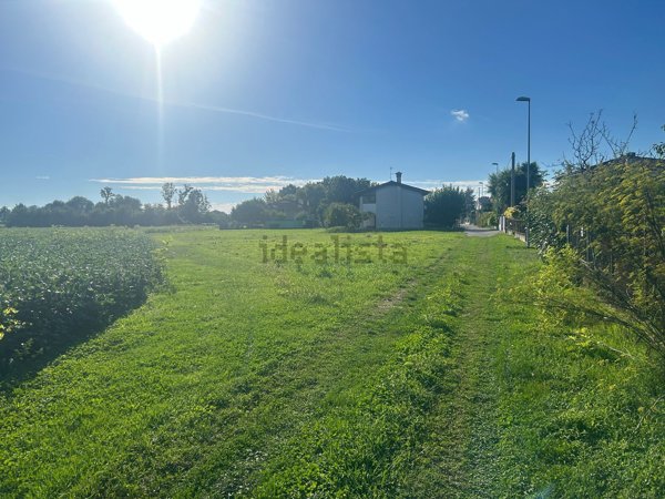 casa indipendente in vendita a Fiumicello Villa Vicentina in zona Fiumicello