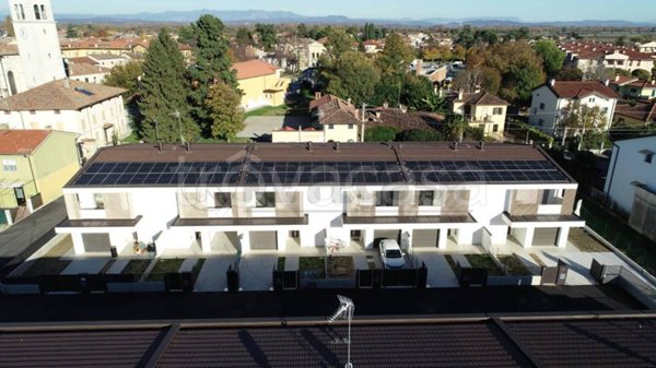casa indipendente in vendita a Fiumicello Villa Vicentina in zona Fiumicello