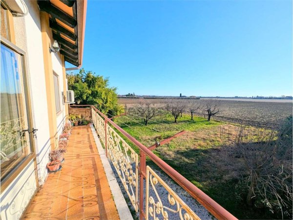 casa indipendente in vendita a Fiumicello Villa Vicentina