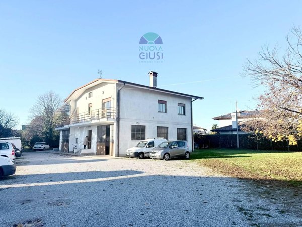 casa indipendente in vendita a Fiumicello Villa Vicentina in zona San Valentino