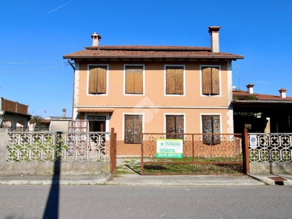 casa indipendente in vendita a Fiumicello Villa Vicentina in zona San Valentino