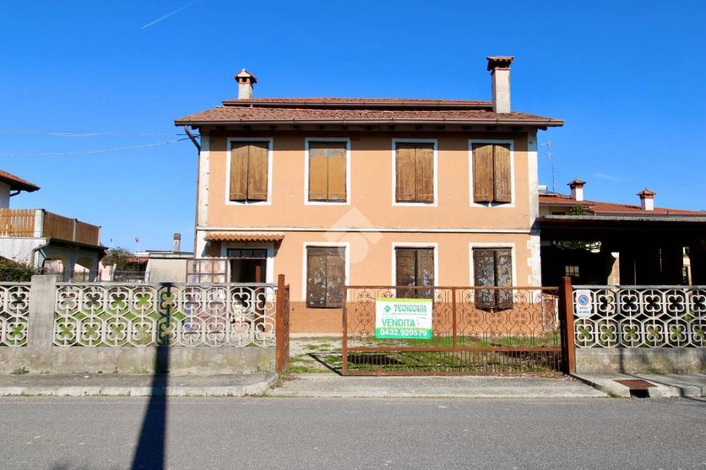 casa indipendente in vendita a Fiumicello Villa Vicentina