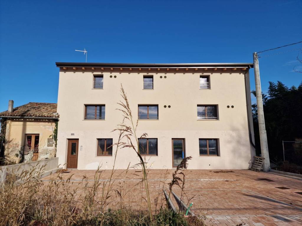 casa indipendente in vendita a Fiumicello Villa Vicentina in zona Fiumicello