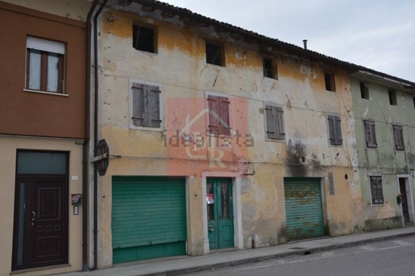 casa indipendente a Fiumicello Villa Vicentina in zona Villa Vicentina