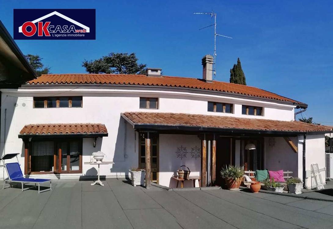 casa indipendente in vendita a Fiumicello Villa Vicentina in zona Fiumicello