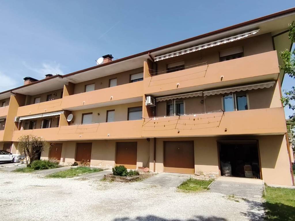 casa indipendente in vendita a Fiumicello Villa Vicentina in zona Papariano