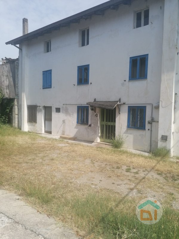 casale in vendita a Fiumicello Villa Vicentina in zona San Valentino