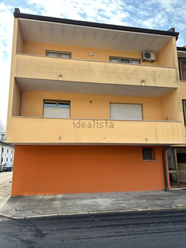 appartamento in vendita a Fiumicello Villa Vicentina in zona Fiumicello