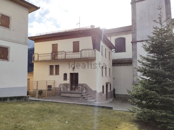 casa indipendente in vendita a Treppo Ligosullo in zona Treppo Carnico