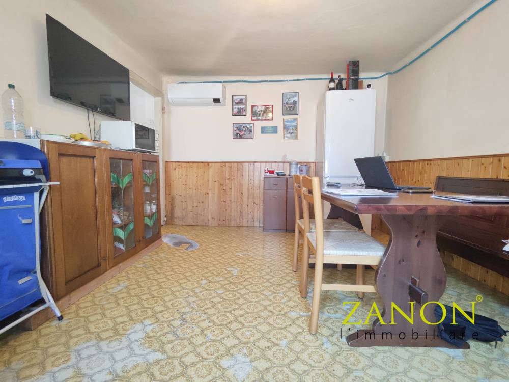 casa indipendente in vendita a Capriva del Friuli