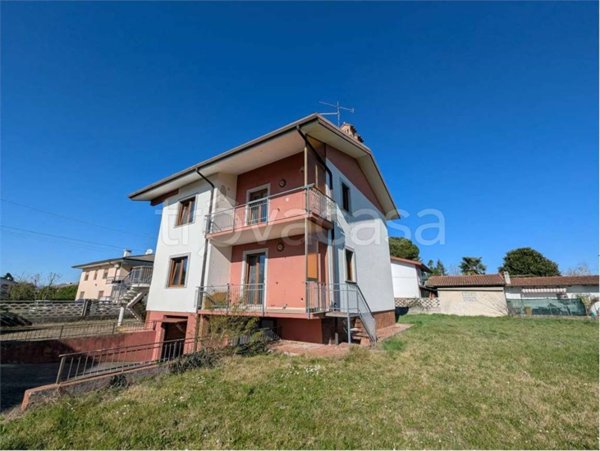 appartamento in vendita a Capriva del Friuli