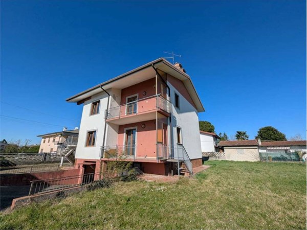 appartamento in vendita a Capriva del Friuli