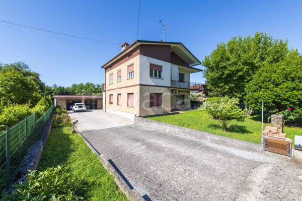 appartamento in vendita a Capriva del Friuli in zona Spessa