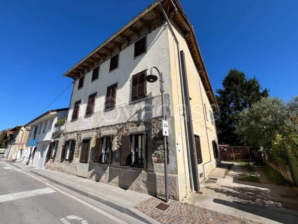 casa indipendente in vendita a Capriva del Friuli