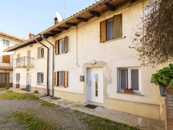casa indipendente in vendita a Capriva del Friuli