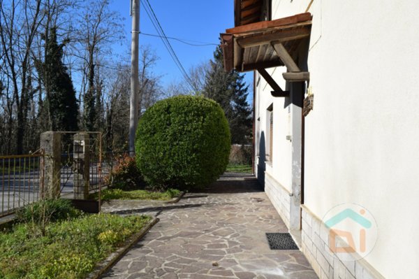 casa indipendente in vendita a Capriva del Friuli