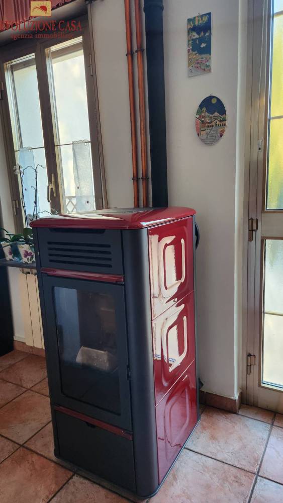 casa indipendente in vendita a Capriva del Friuli