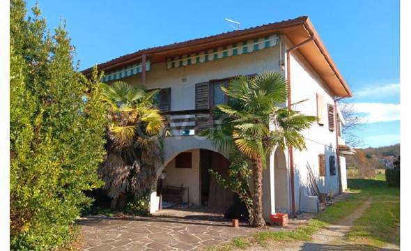 appartamento in vendita a Capriva del Friuli