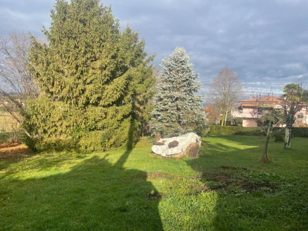 terreno edificabile in vendita a Capriva del Friuli