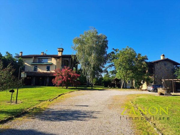 casa indipendente in vendita a Capriva del Friuli
