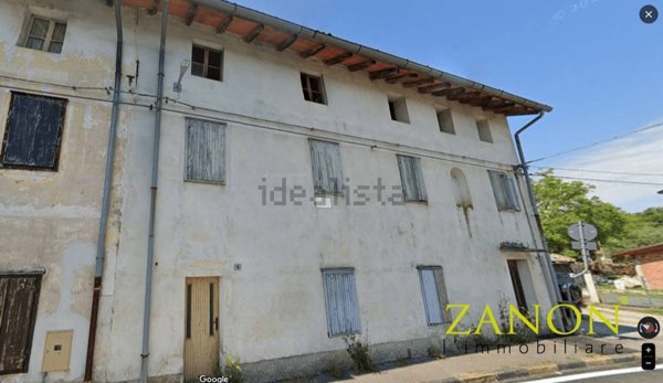 casa indipendente in vendita a Capriva del Friuli