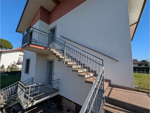 appartamento in vendita a Capriva del Friuli in zona Russiz di Sotto