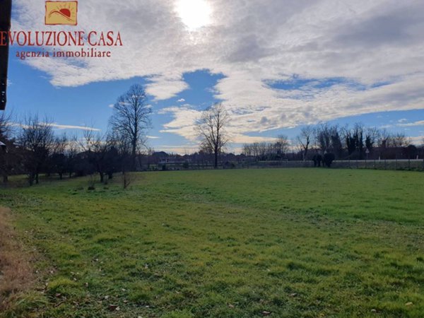 terreno agricolo in vendita a Capriva del Friuli