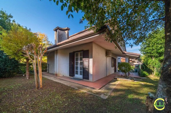 casa indipendente in vendita a Cormons