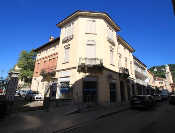 locale commerciale in vendita a Cormons