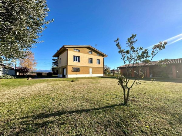 casa indipendente in vendita a Cormons in zona Borgnano