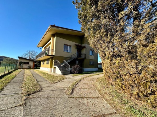 casa indipendente in vendita a Cormons in zona Borgnano