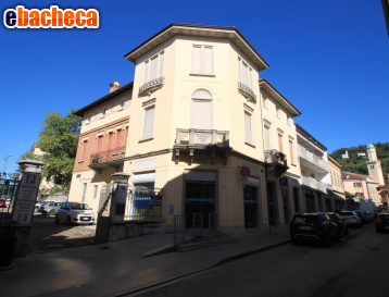 locale commerciale in vendita a Cormons