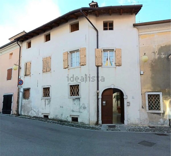 casa indipendente in vendita a Cormons